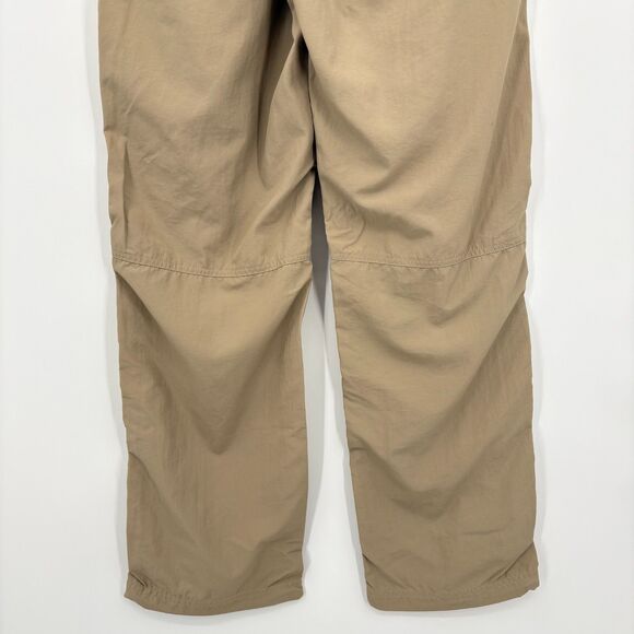 LL Bean Women's Insect Shield Tan Hiking pants, Sz 8, Gorpcore Zip Pockets Camp - Picture 6 of 9